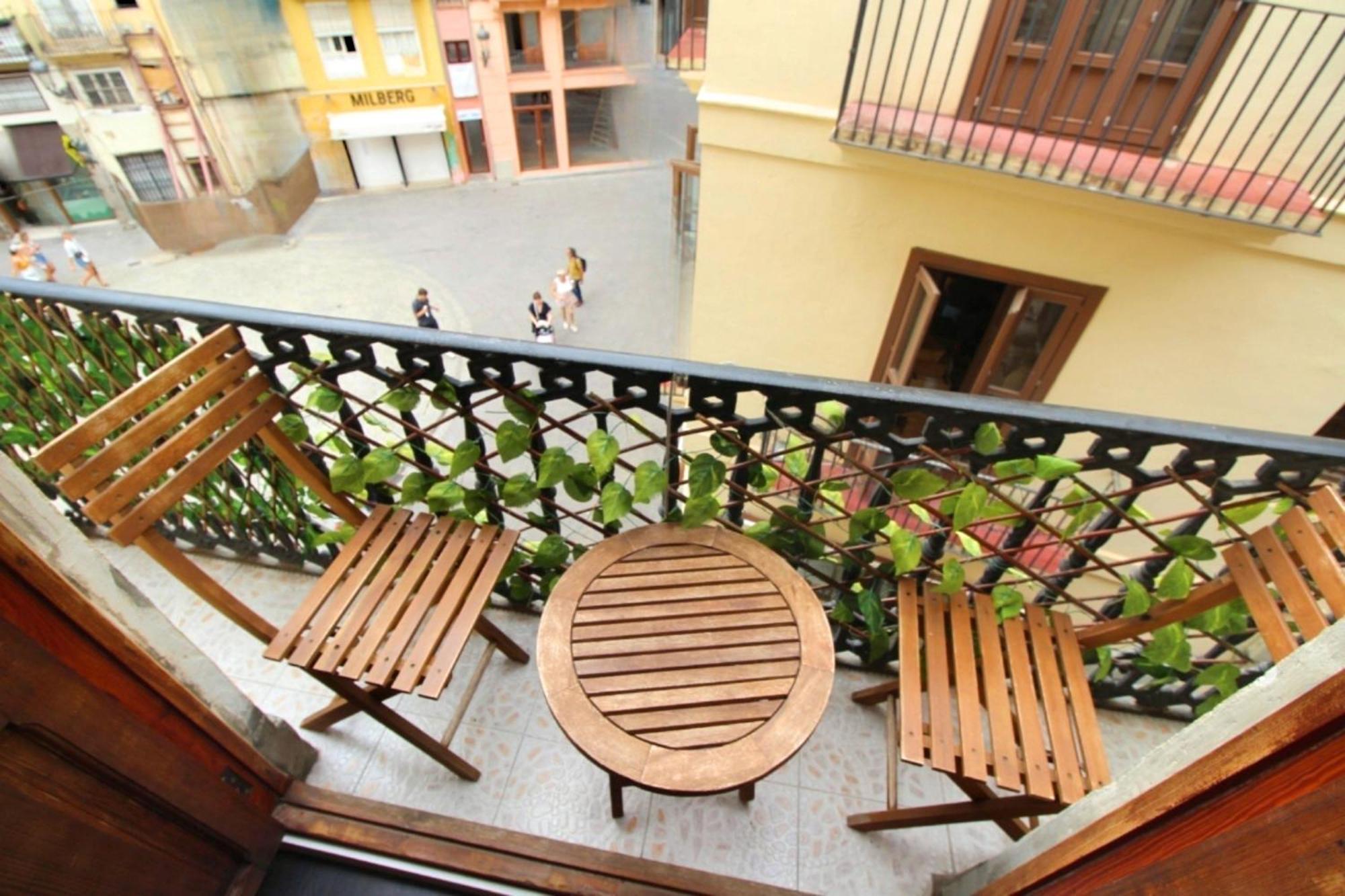 Apartamento Reformado Cerca De La Plaza Redonda Valencia Luaran gambar